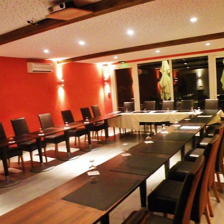 Logis Le Printemps Hotel Restaurant - 몽뗄리마 외부 사진