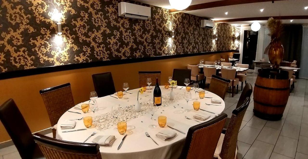 Logis Le Printemps Hotel Restaurant - 몽뗄리마 외부 사진