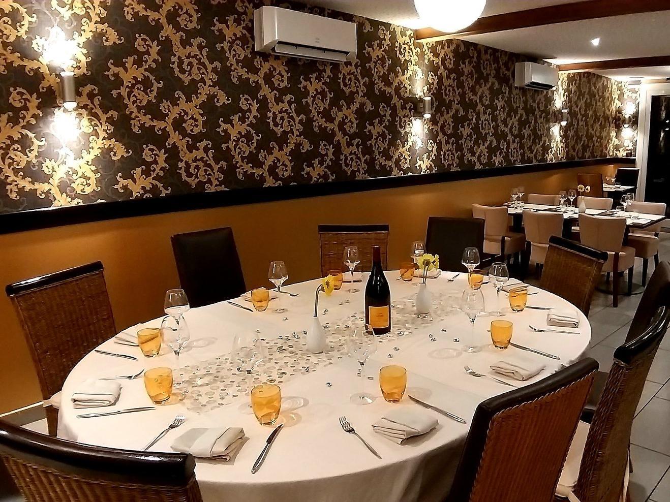 Logis Le Printemps Hotel Restaurant - 몽뗄리마 외부 사진