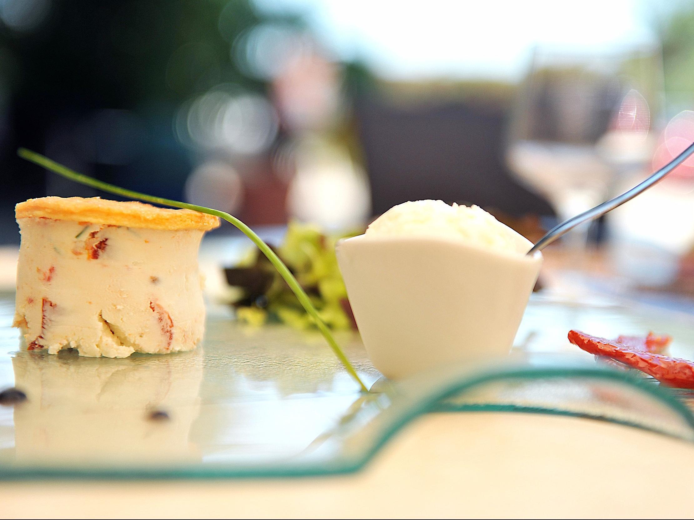Logis Le Printemps Hotel Restaurant - 몽뗄리마 외부 사진